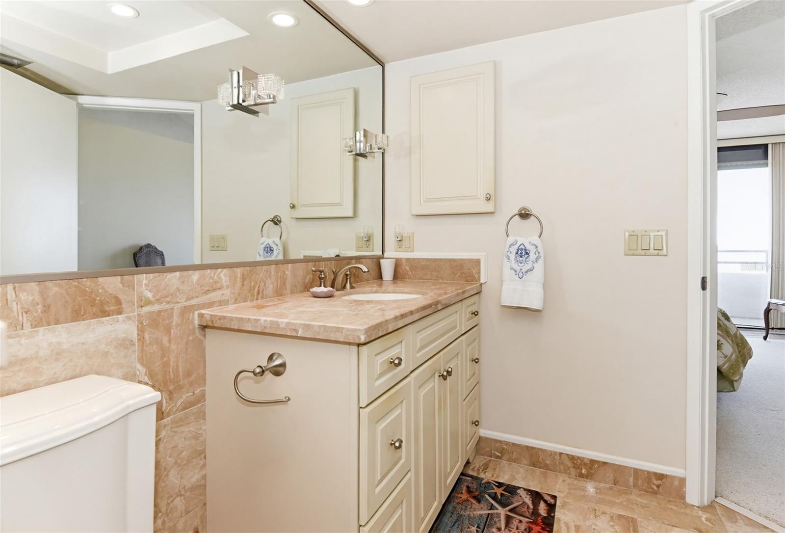 ALIKI GOLD COAST CONDO 01 - Residential