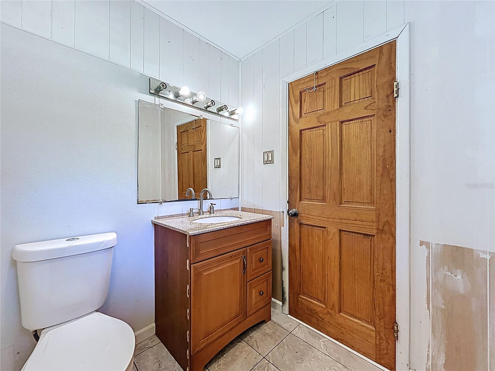 CRYSTAL LAKES VIEW - Residential