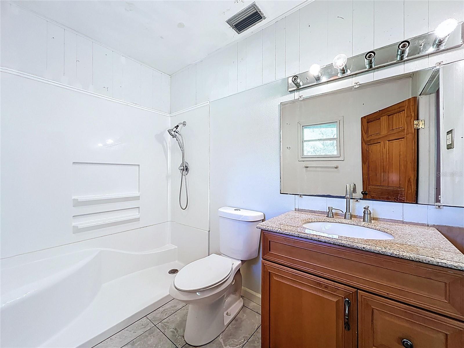 CRYSTAL LAKES VIEW - Residential