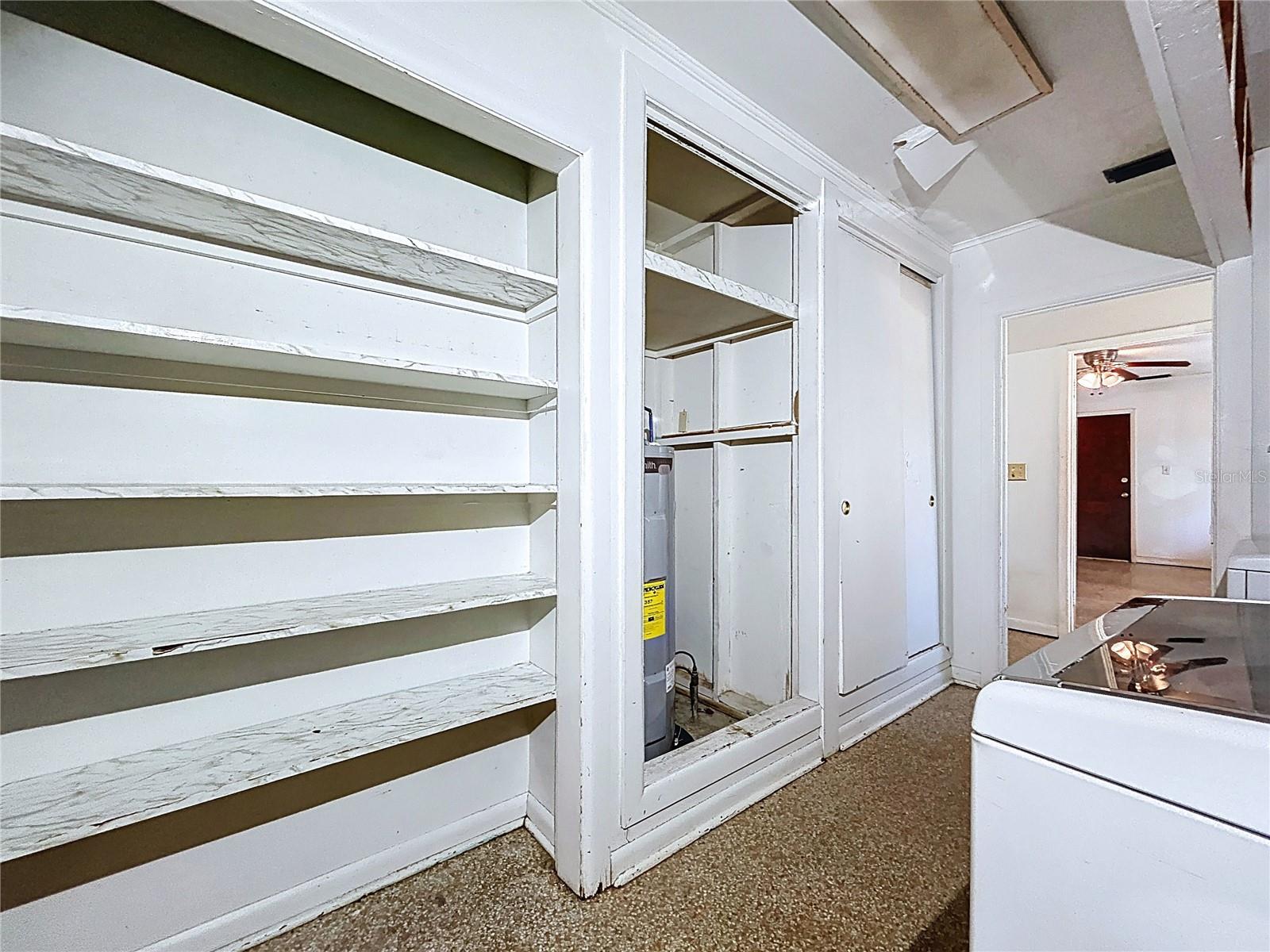 CRYSTAL LAKES VIEW - Residential