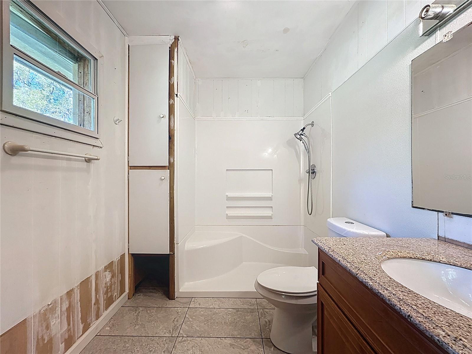 CRYSTAL LAKES VIEW - Residential