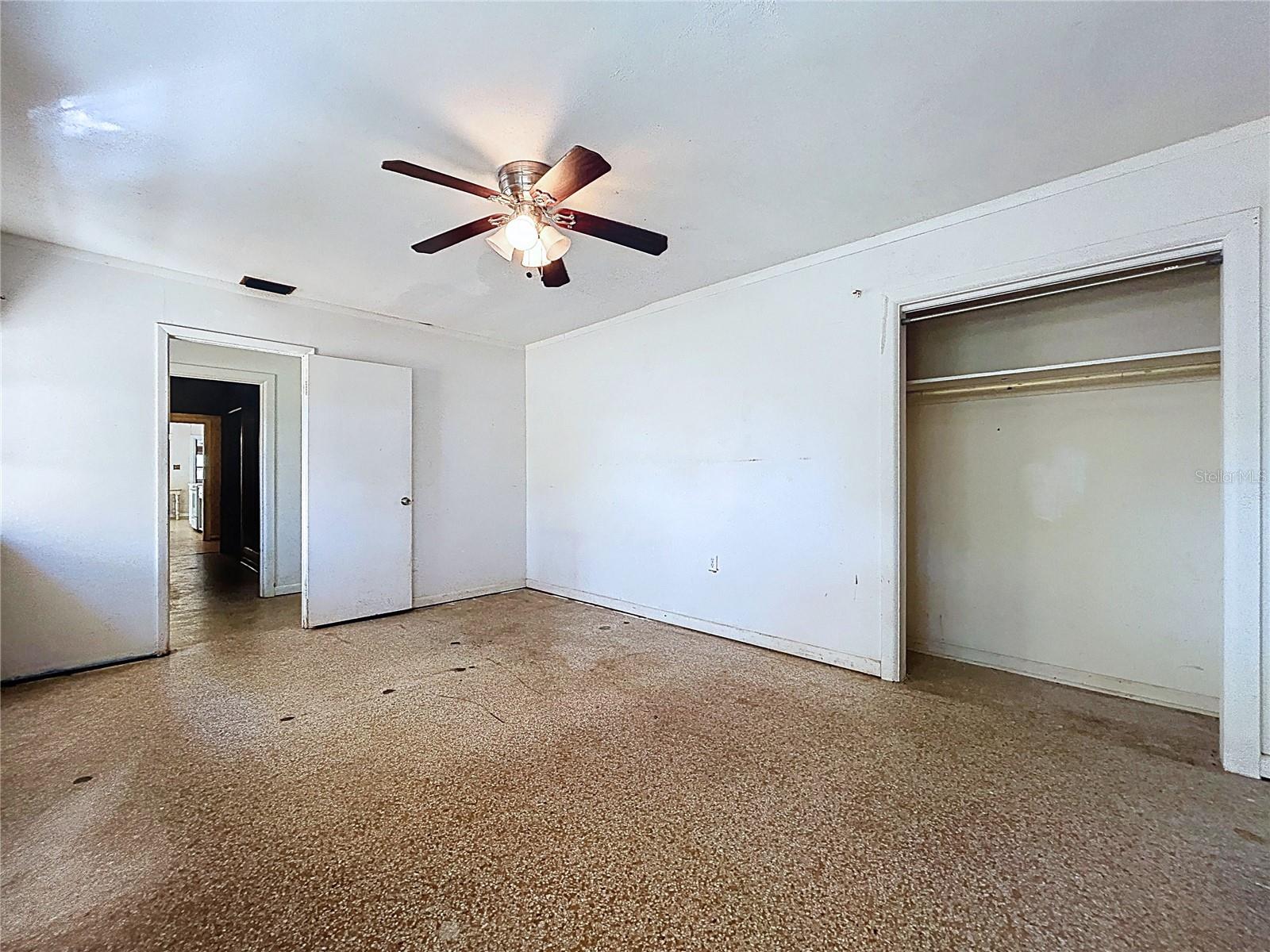 CRYSTAL LAKES VIEW - Residential