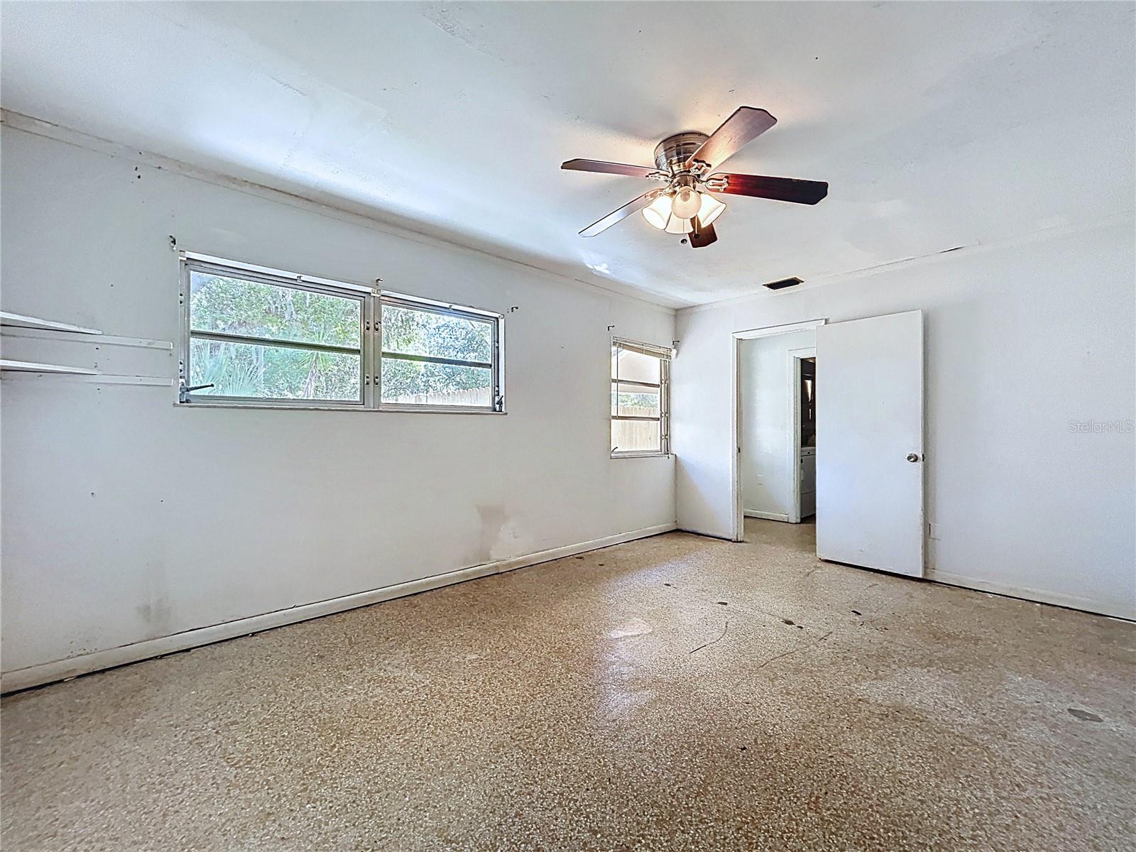 CRYSTAL LAKES VIEW - Residential