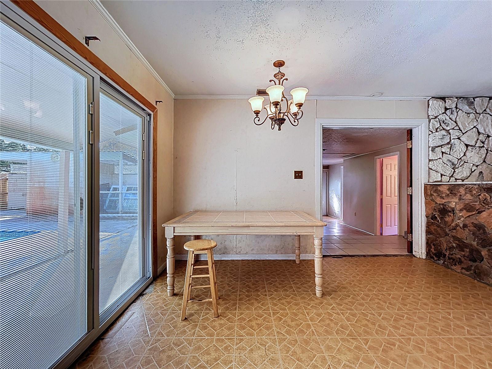 CRYSTAL LAKES VIEW - Residential