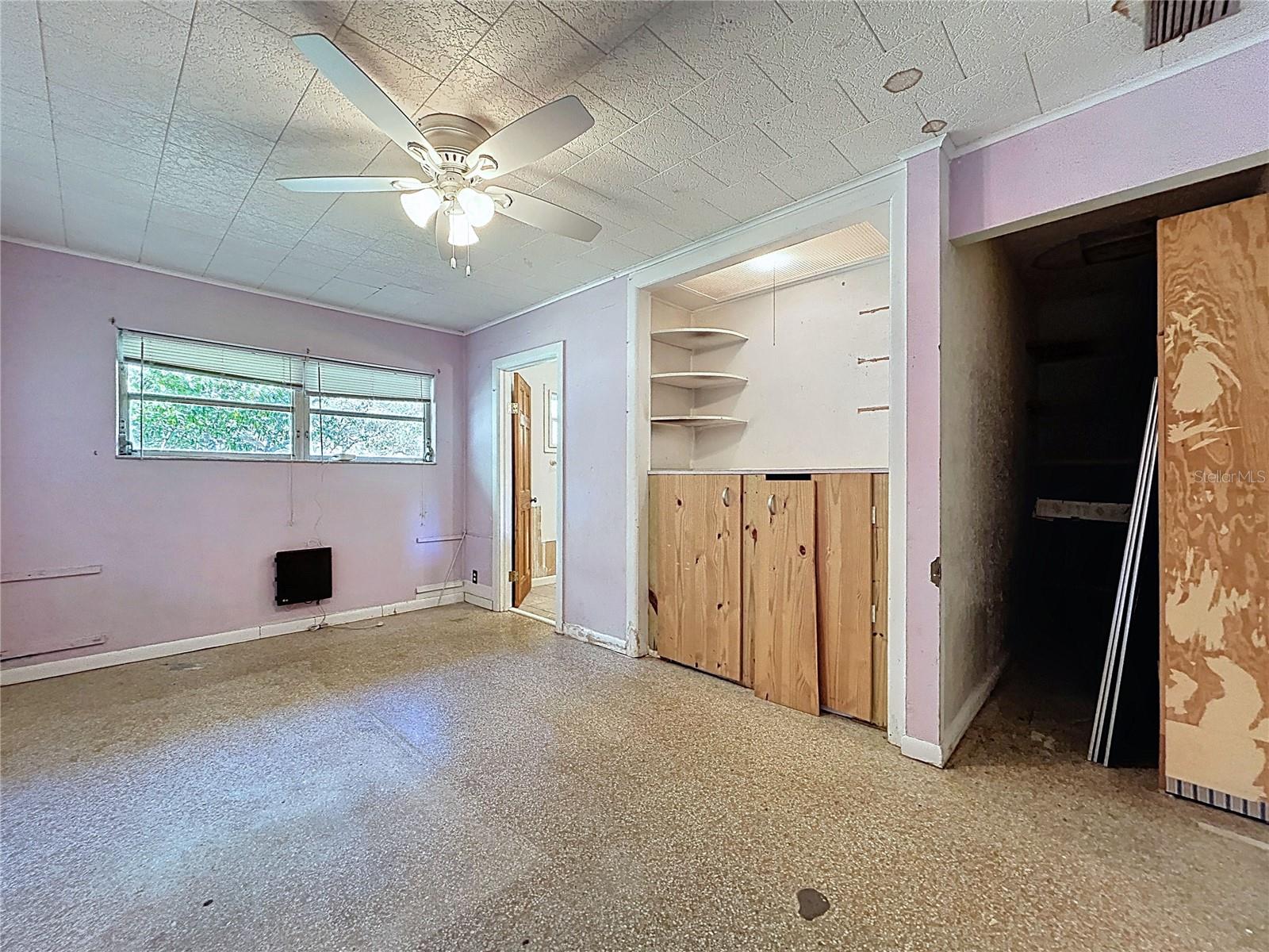 CRYSTAL LAKES VIEW - Residential