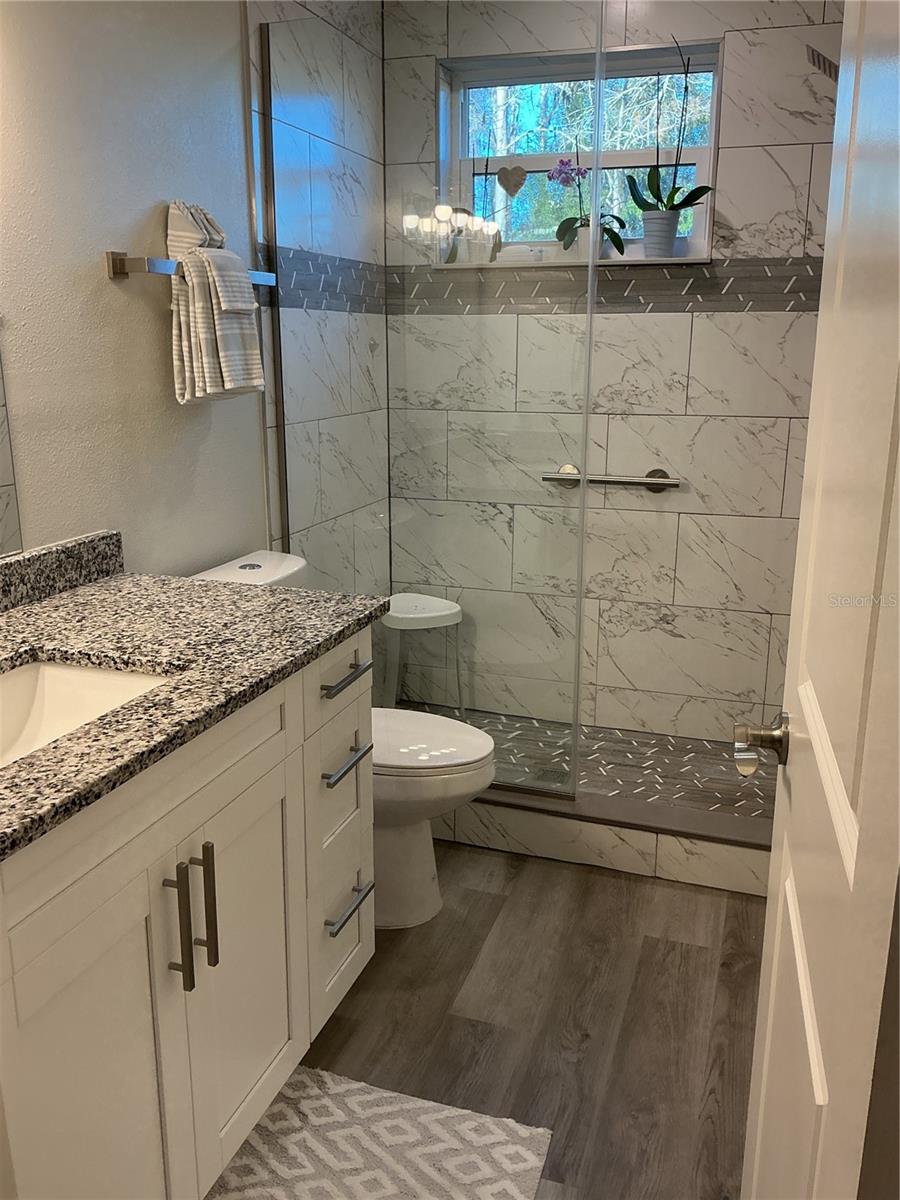 ON TOP OF THE WORLD - Residential