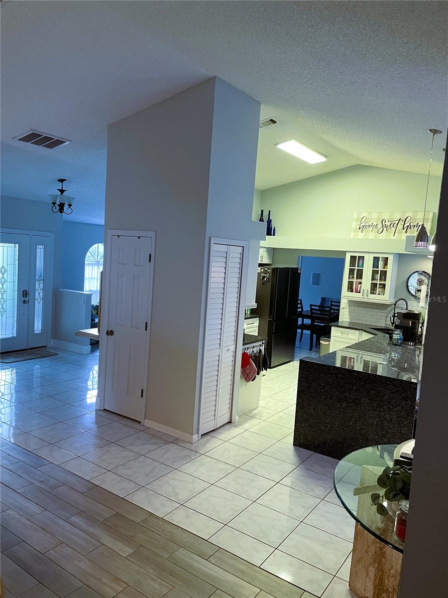 2571 RUNNING OAK COURT