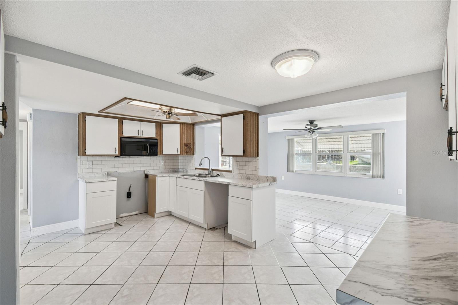 MARTHAS VINEYARD - Residential