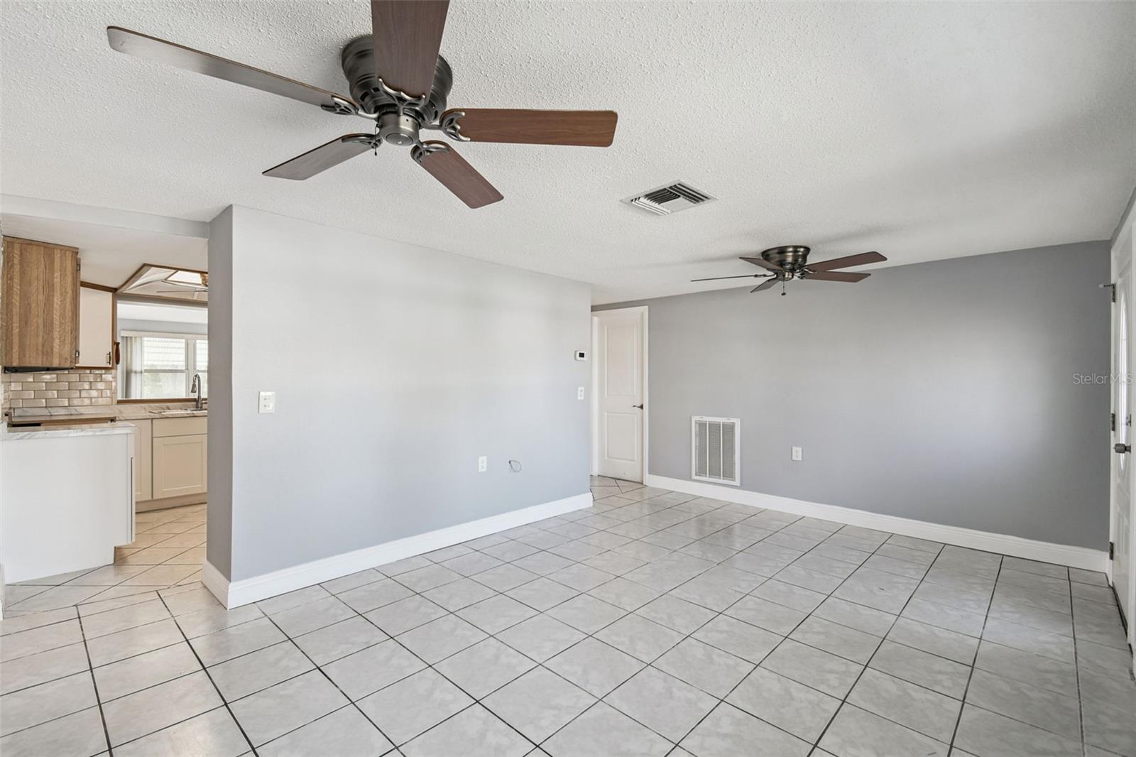 MARTHAS VINEYARD - Residential