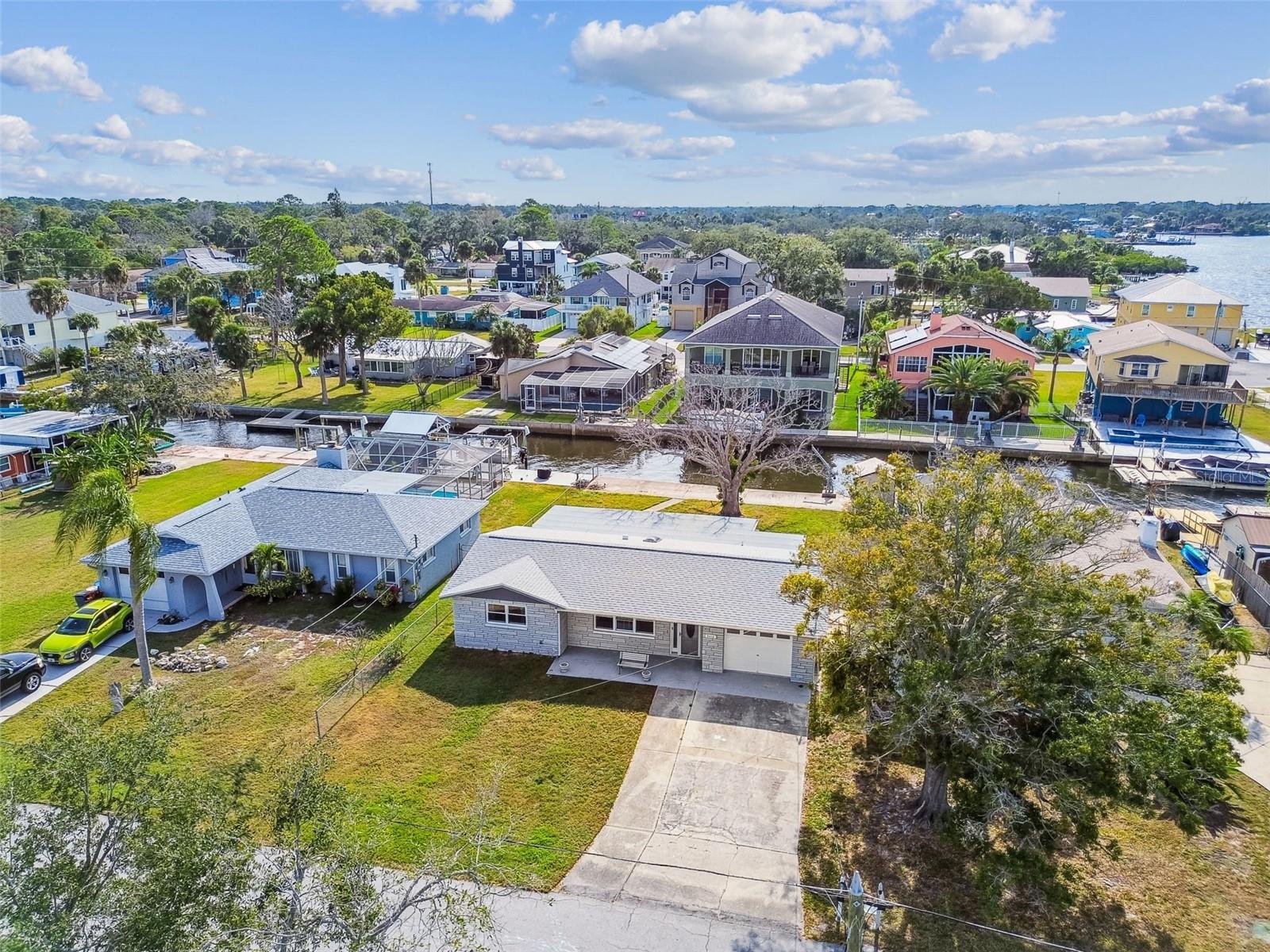 MARTHAS VINEYARD - Residential