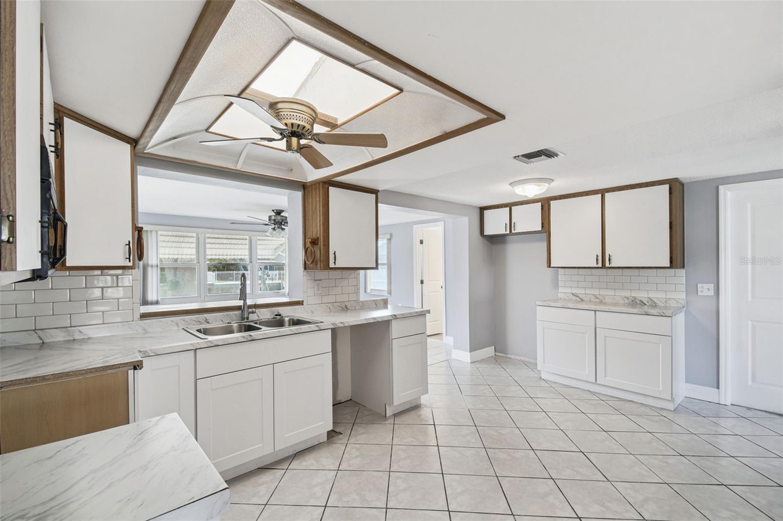 MARTHAS VINEYARD - Residential