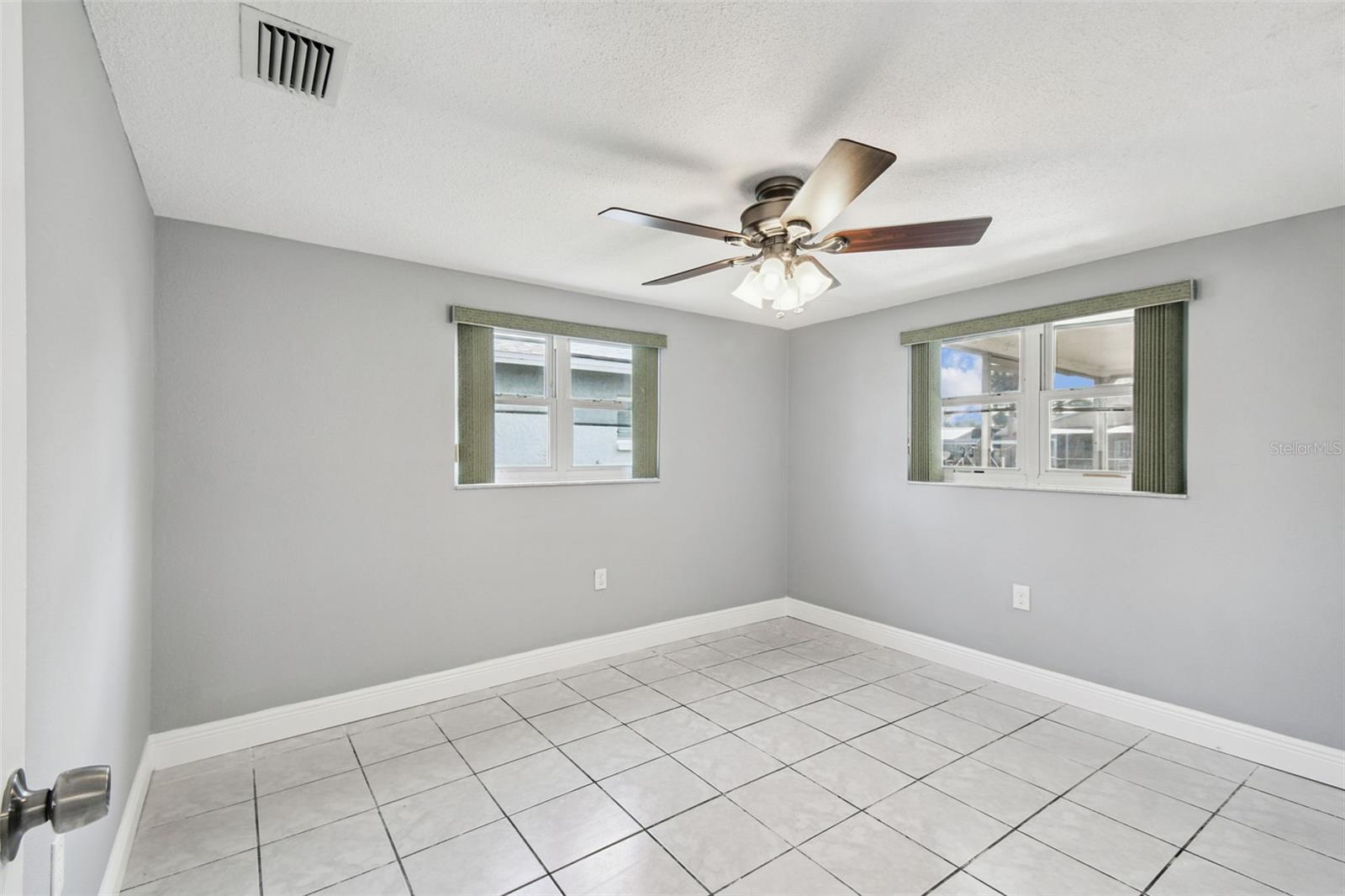 MARTHAS VINEYARD - Residential