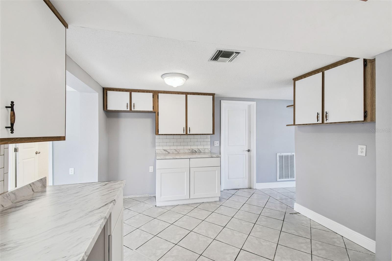 MARTHAS VINEYARD - Residential