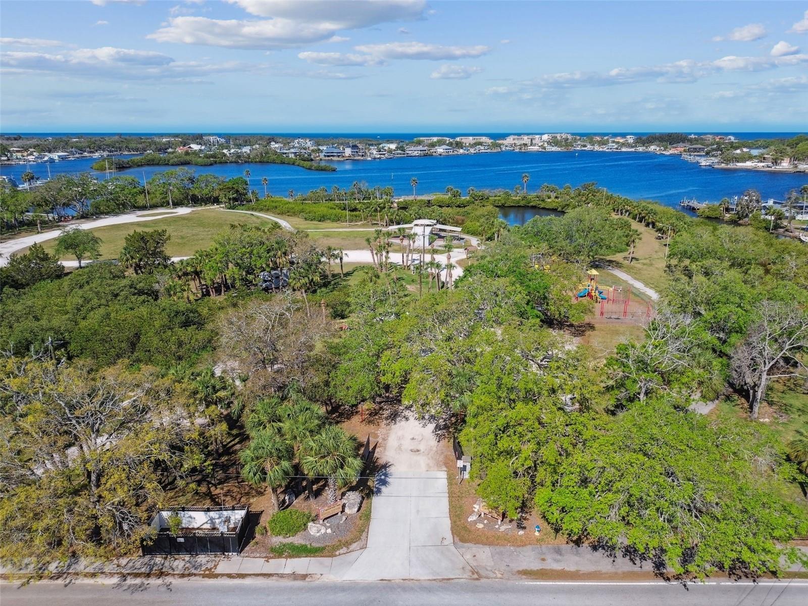 MARTHAS VINEYARD - Residential