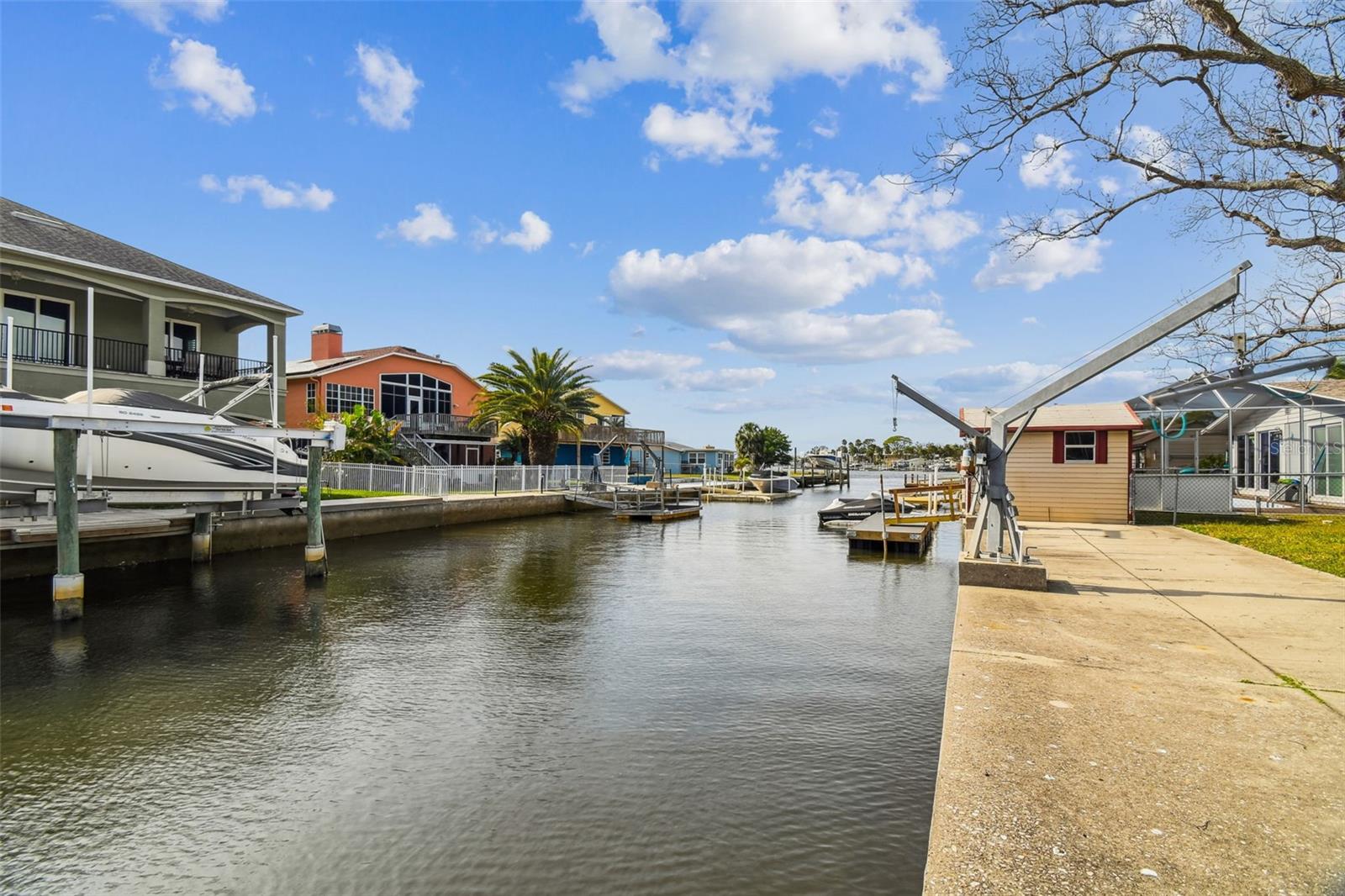 MARTHAS VINEYARD - Residential