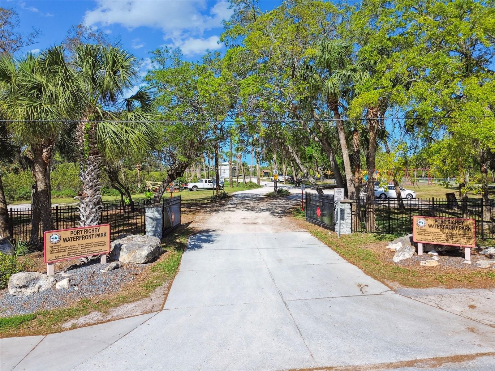 MARTHAS VINEYARD - Residential