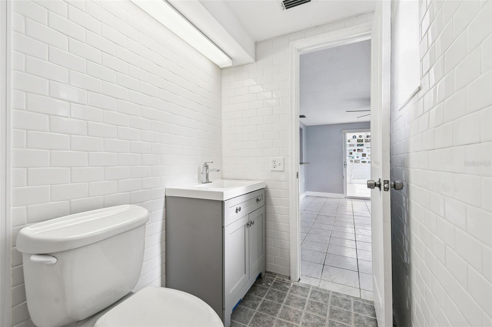 MARTHAS VINEYARD - Residential