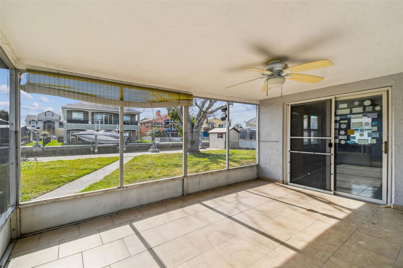 MARTHAS VINEYARD - Residential