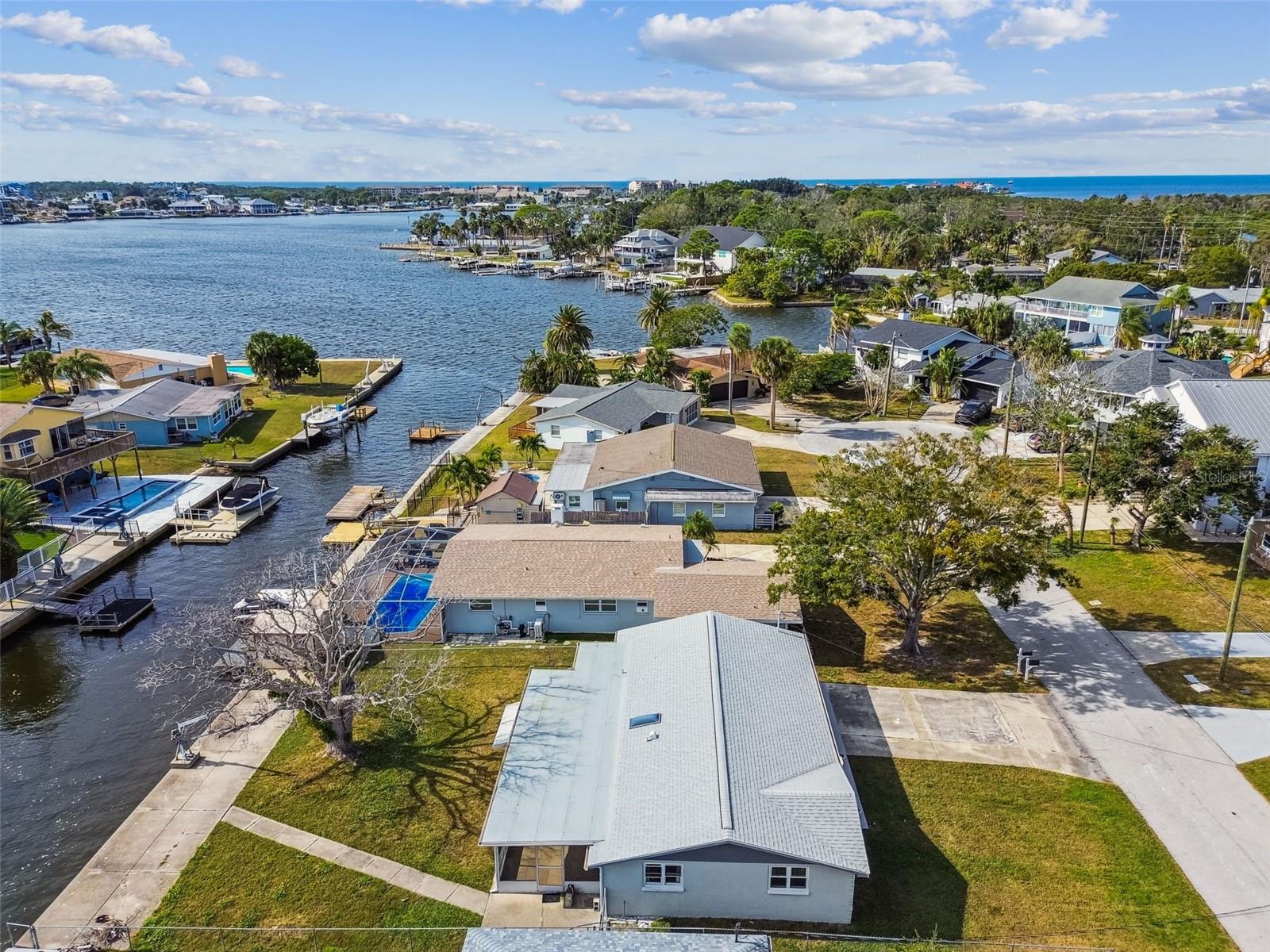 MARTHAS VINEYARD - Residential