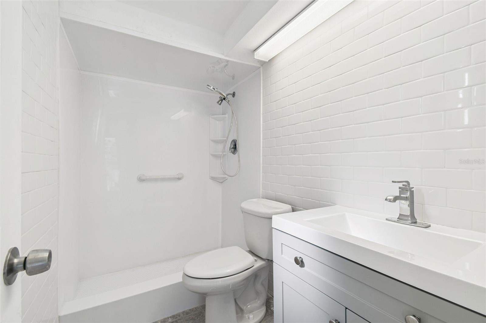 MARTHAS VINEYARD - Residential