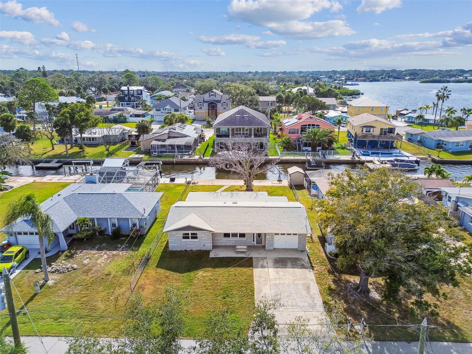 MARTHAS VINEYARD - Residential