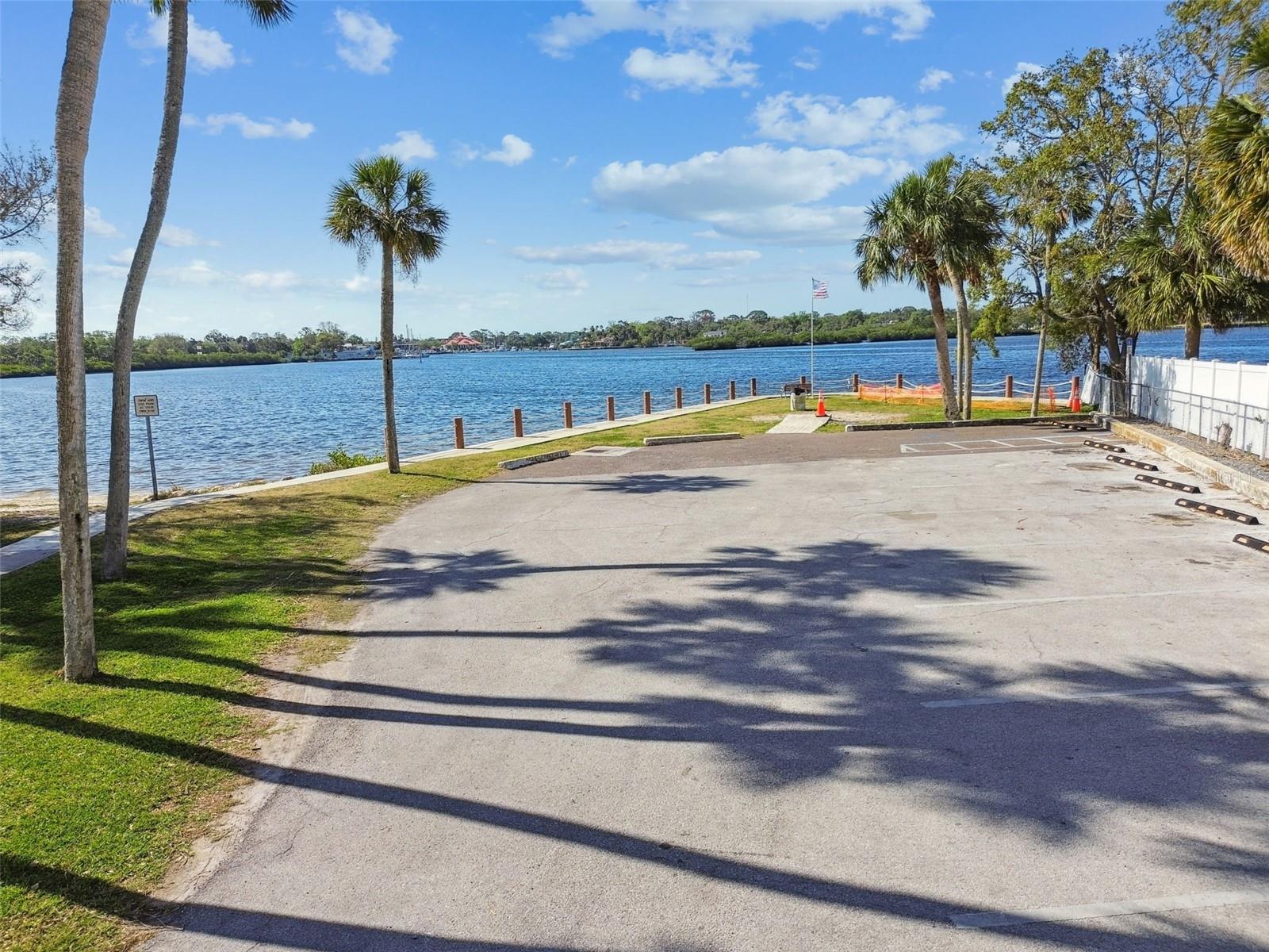 MARTHAS VINEYARD - Residential