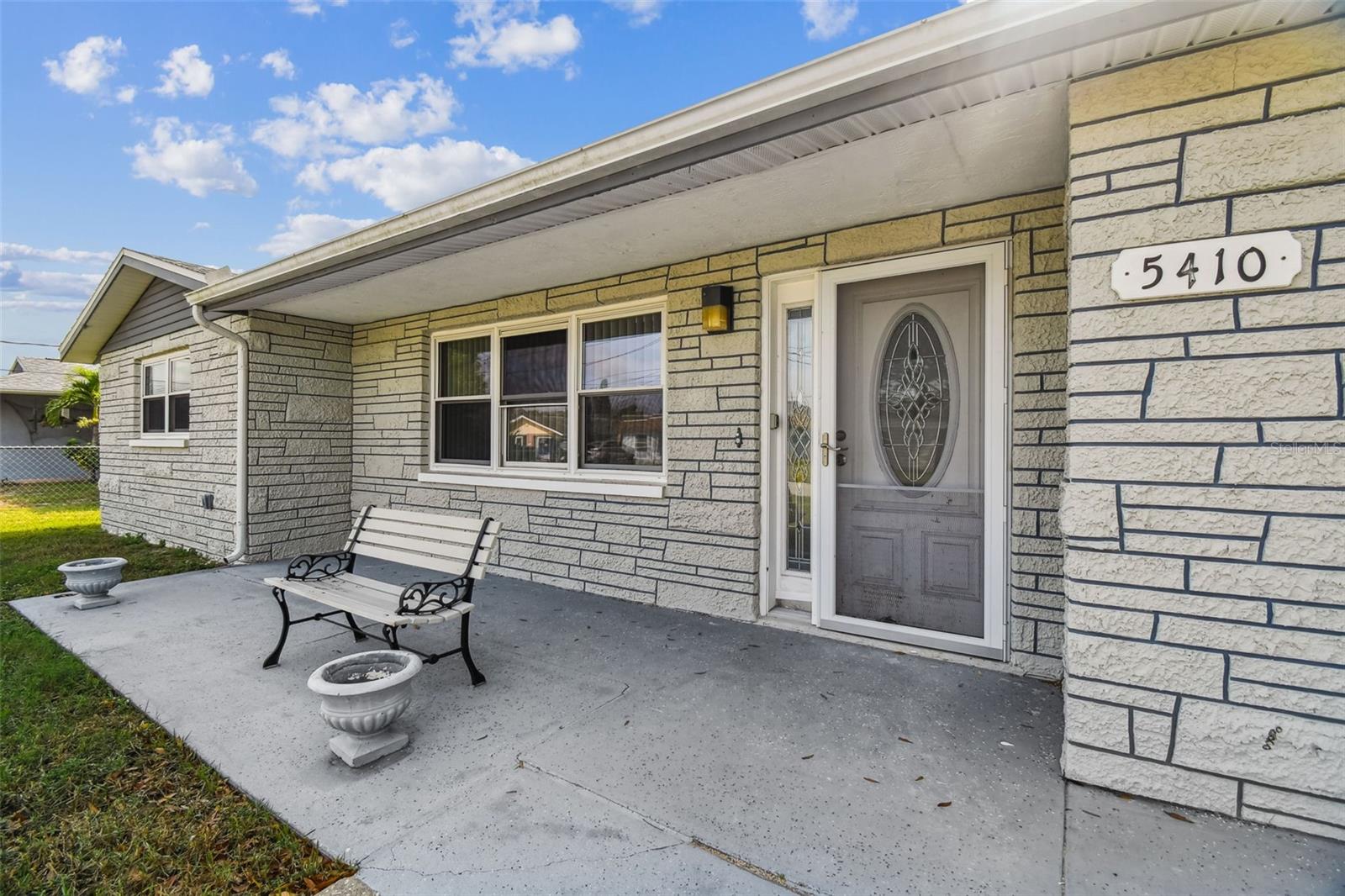 MARTHAS VINEYARD - Residential