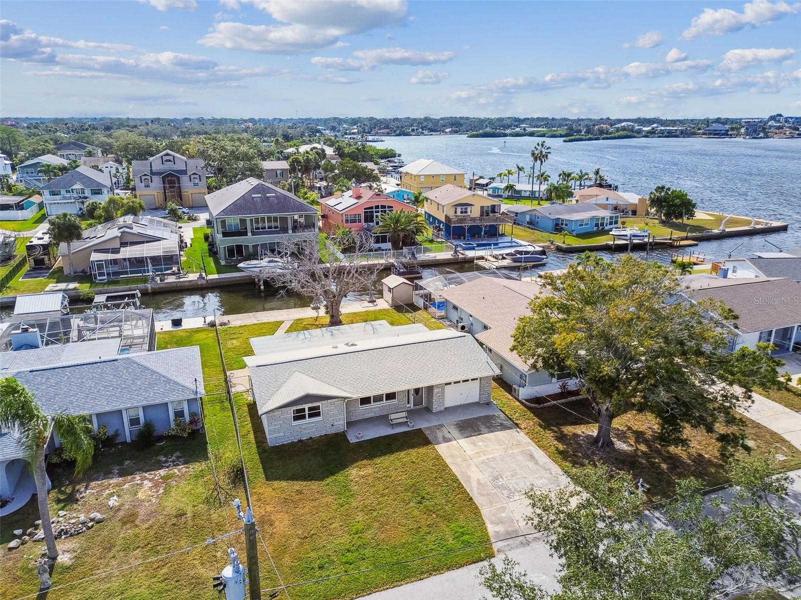 MARTHAS VINEYARD - Residential