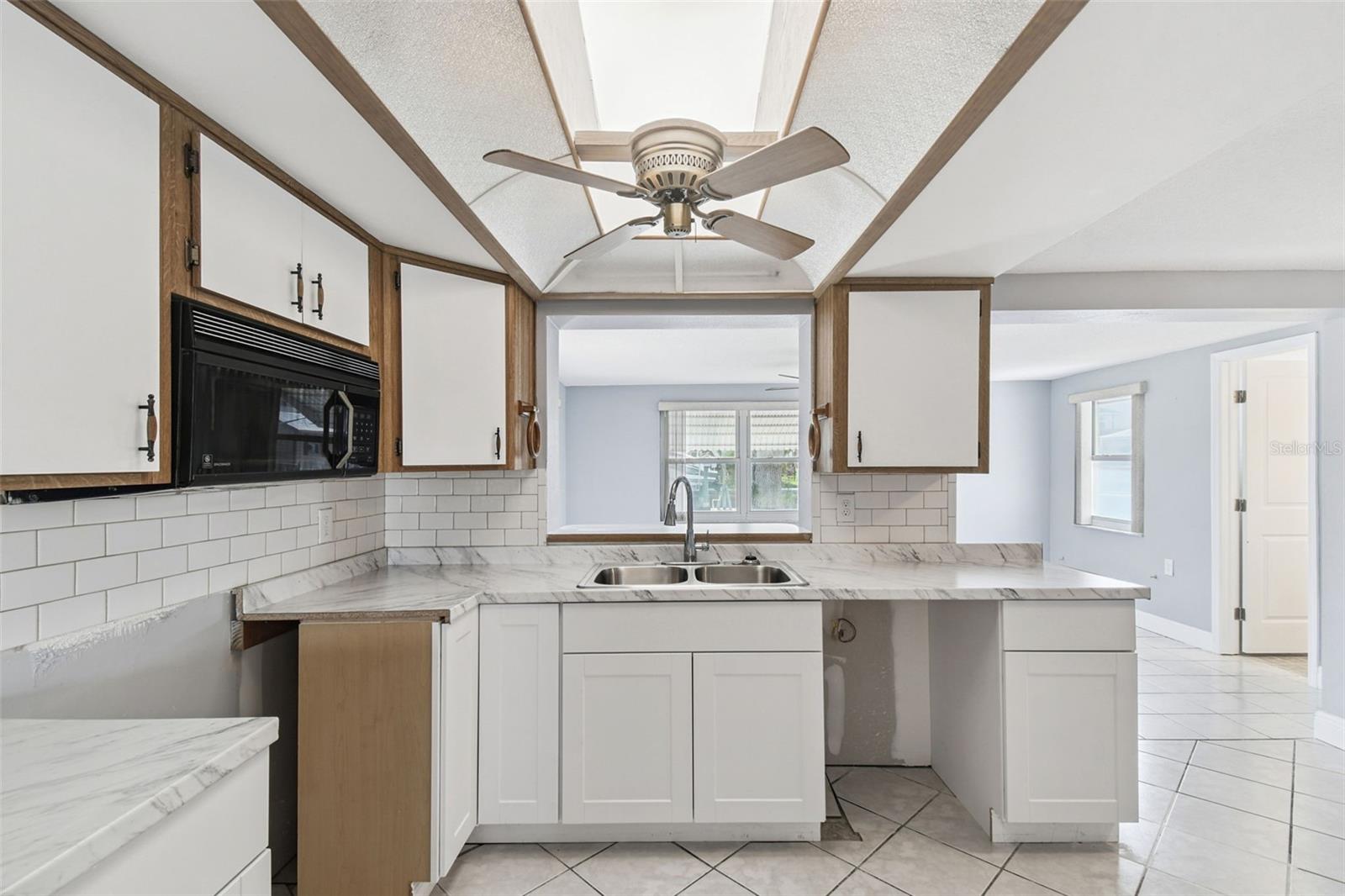 MARTHAS VINEYARD - Residential