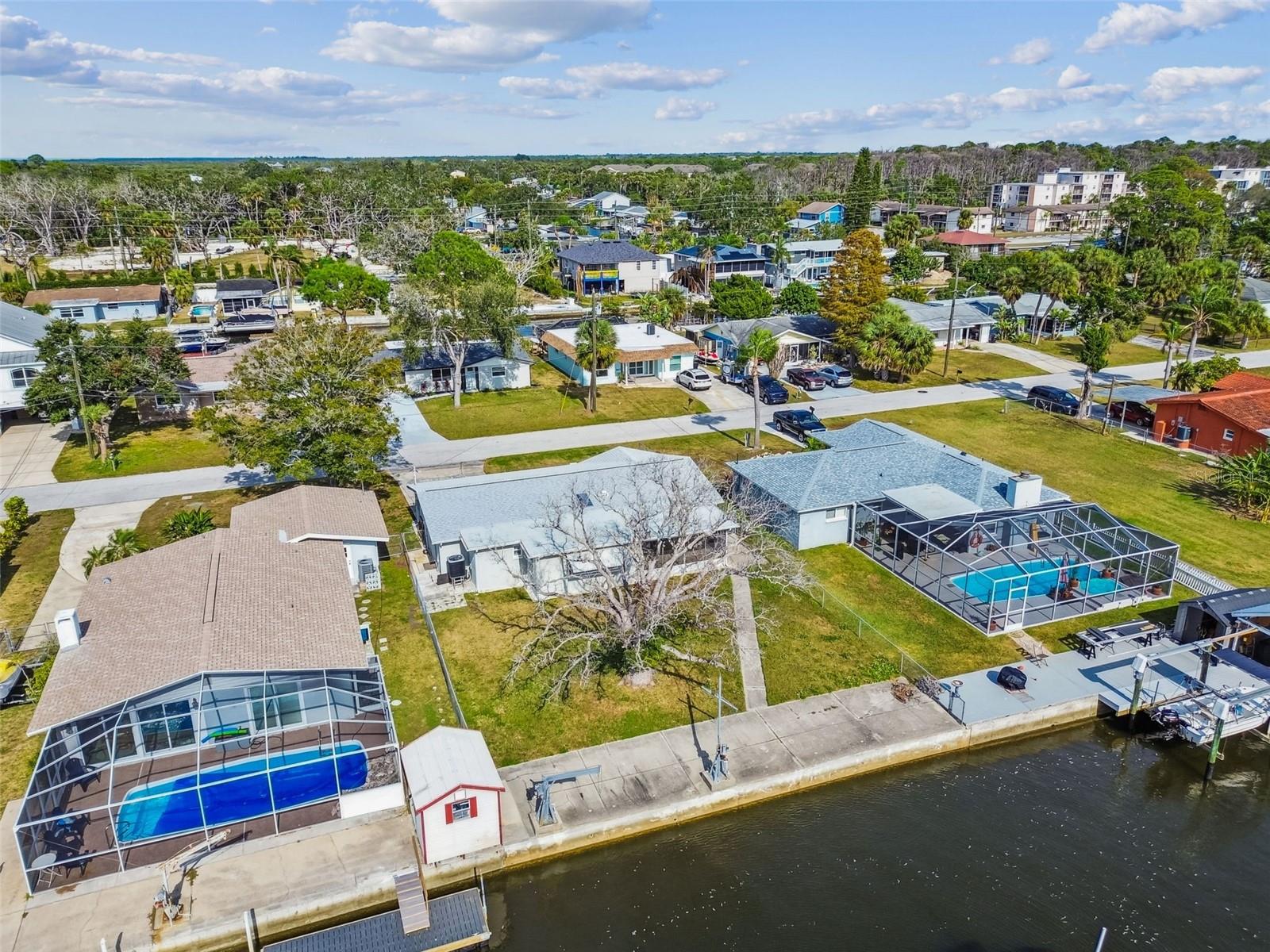 MARTHAS VINEYARD - Residential