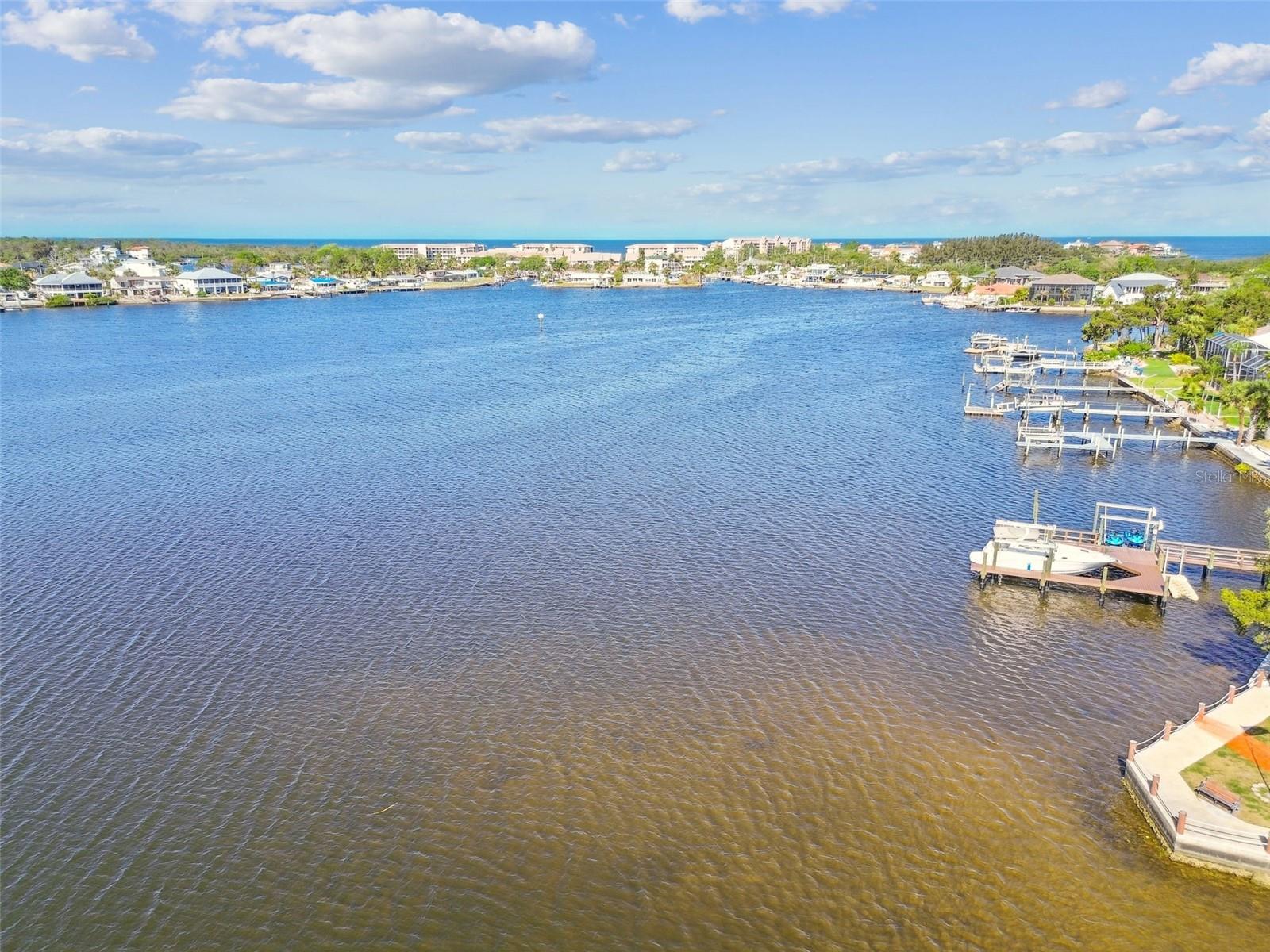 MARTHAS VINEYARD - Residential