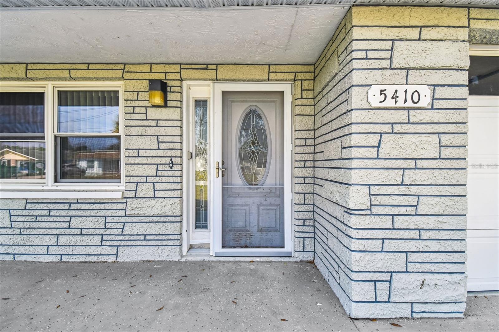 MARTHAS VINEYARD - Residential