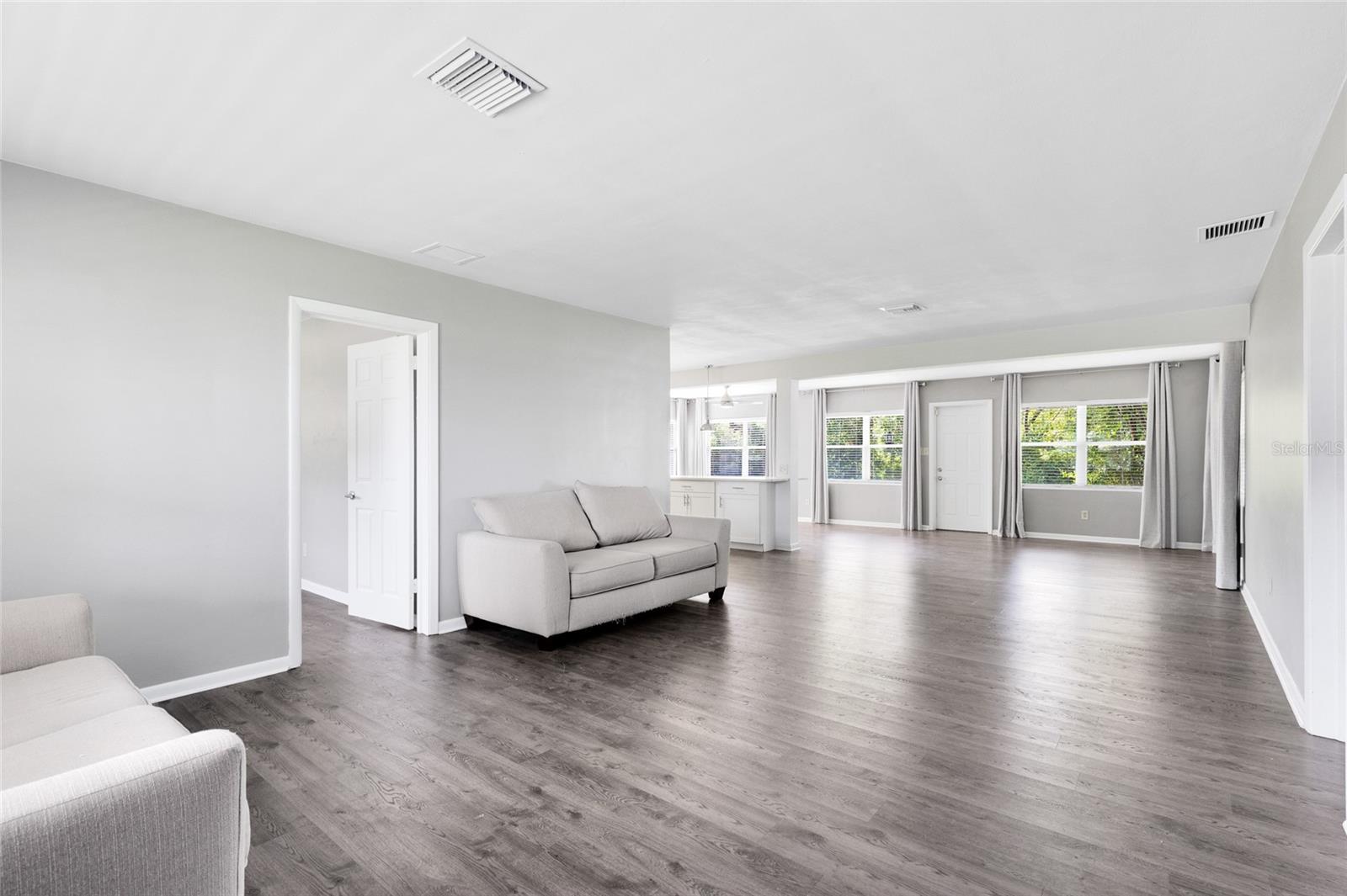 4006 KASPER DRIVE