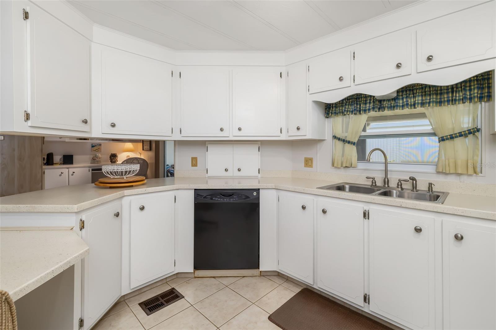 TERRA CEIA MANOR CO-OP - Residential