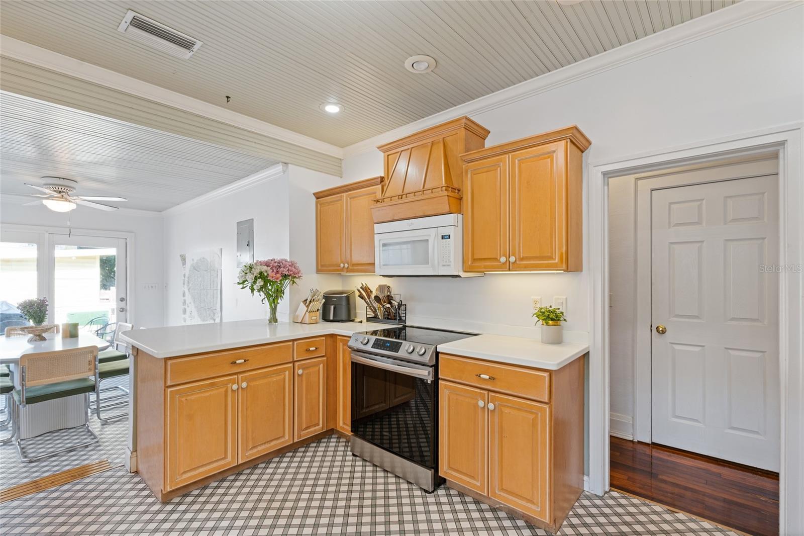 SPRING HILL REV - Residential