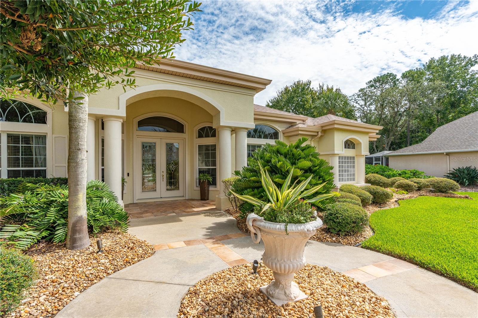 1025 W HAMPSTEAD LANE LANE