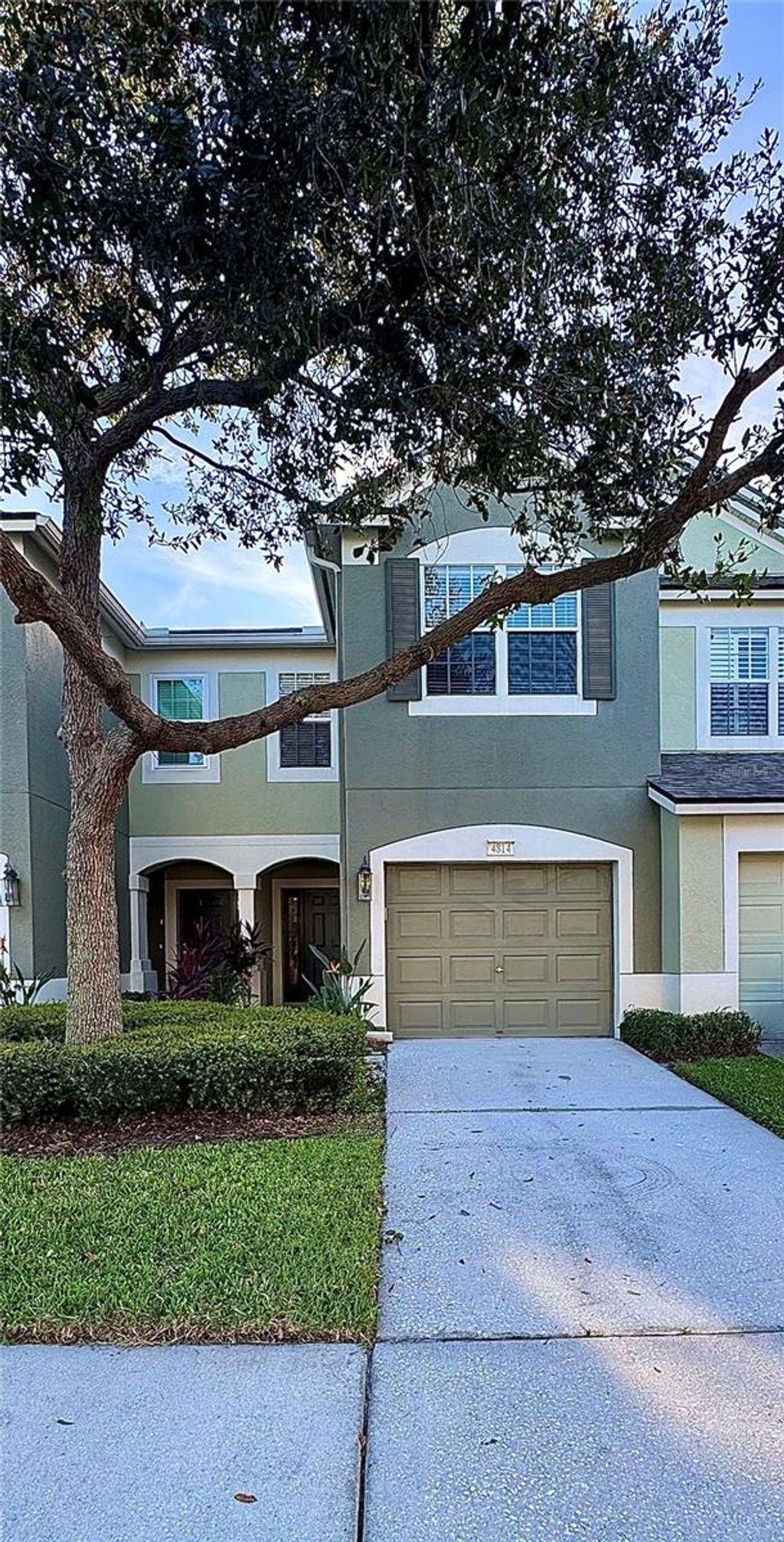 Photo of 4814 Pond Ridge Drive, Riverview, FL 33578 (MLS # TB8422170)