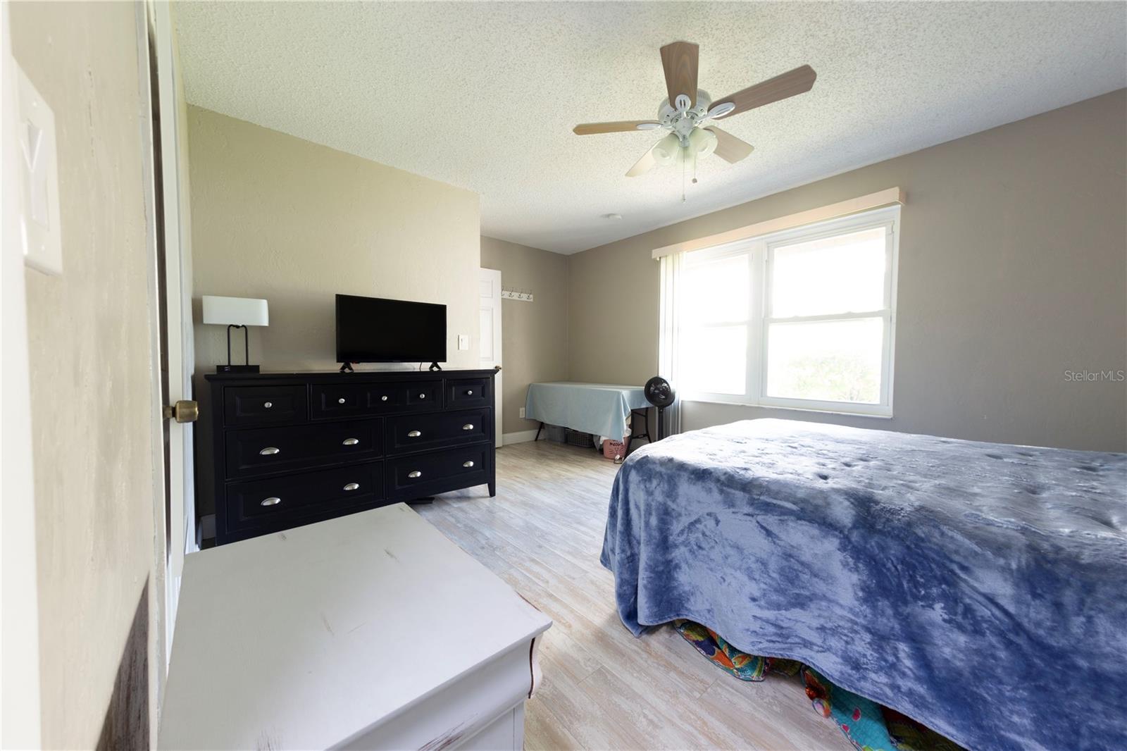 PERSIMMON PLACE CONDO - Residential