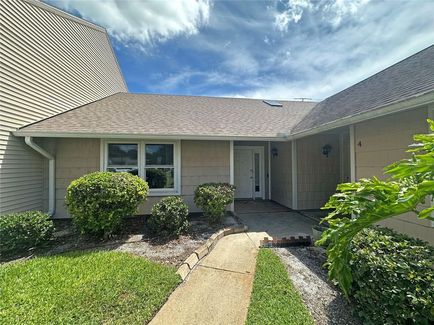 This turnkey 2/2 in Persimmon Place loaded with upgrades—new roof, HVAC, and water heater (2021), new windows, Vivint security with cameras & Ring doorbell, and all new kitchen appliances (2022). Features remodeled baths, updated floors, real brick backsplash, breakfast bar, indoor laundry, new slider to private patio, and outside storage. Prime location just minutes to the beach, downtown, shopping, and parks!