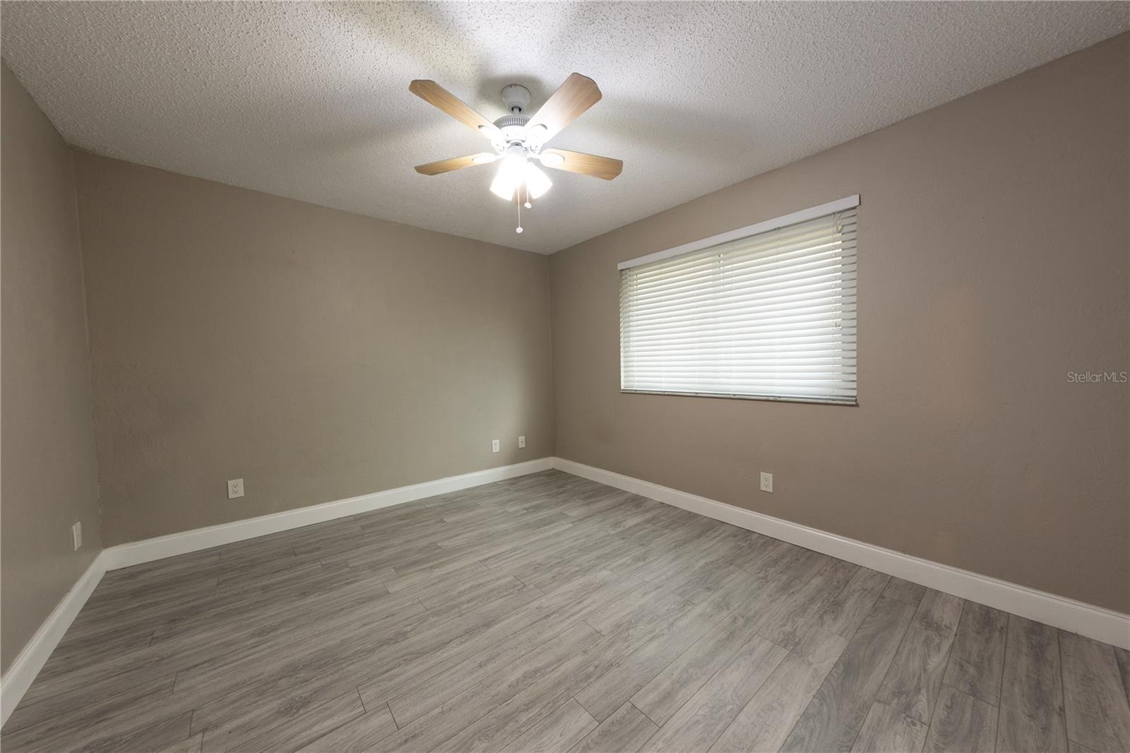 PERSIMMON PLACE CONDO - Residential