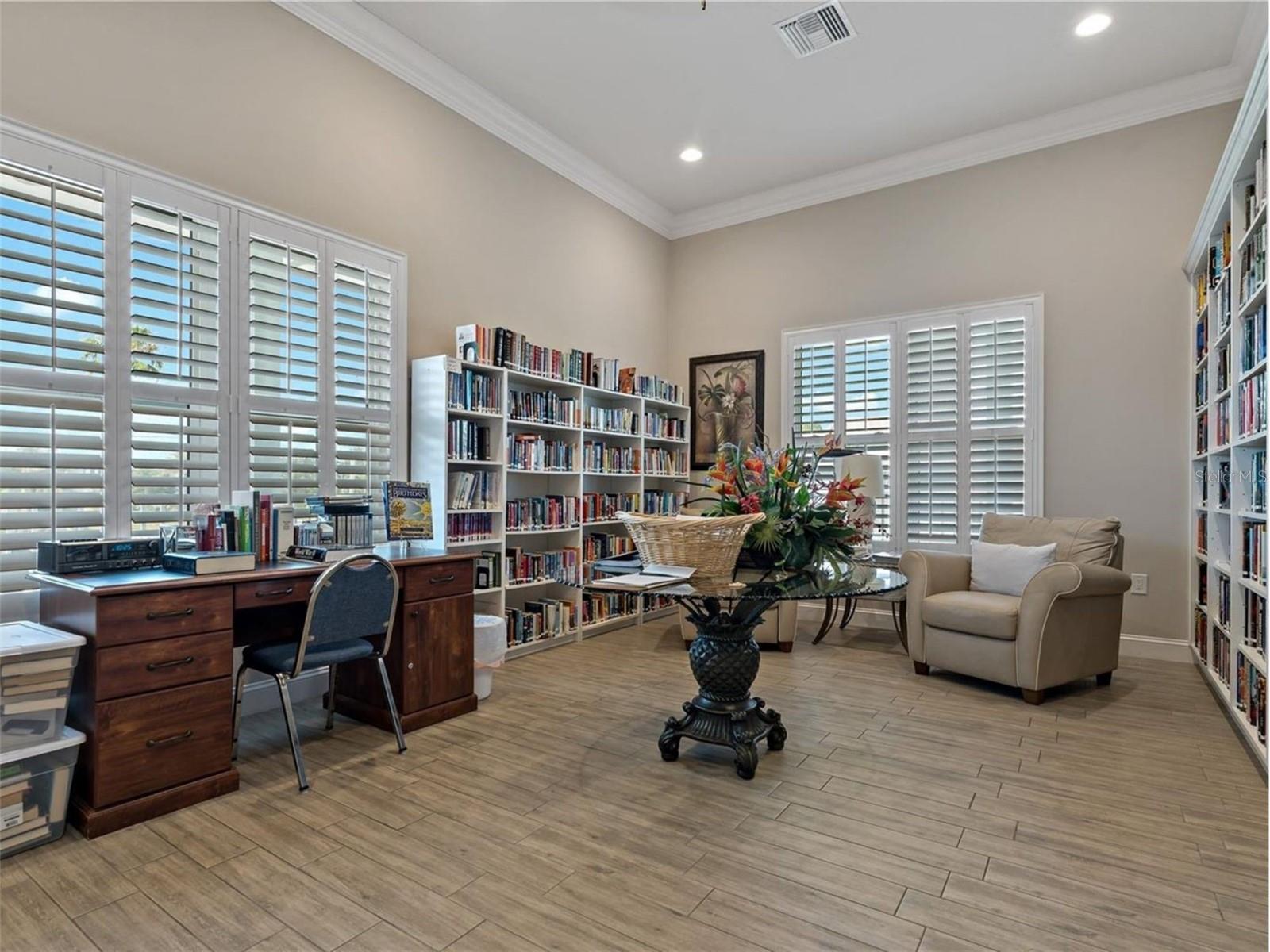 SAND PEBBLE POINTE CONDO 03 - Residential