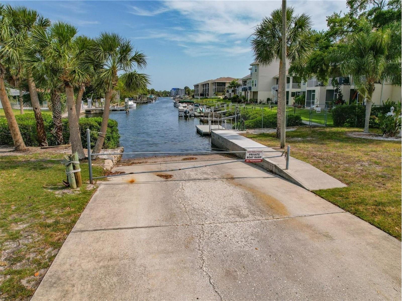 SAND PEBBLE POINTE CONDO 03 - Residential
