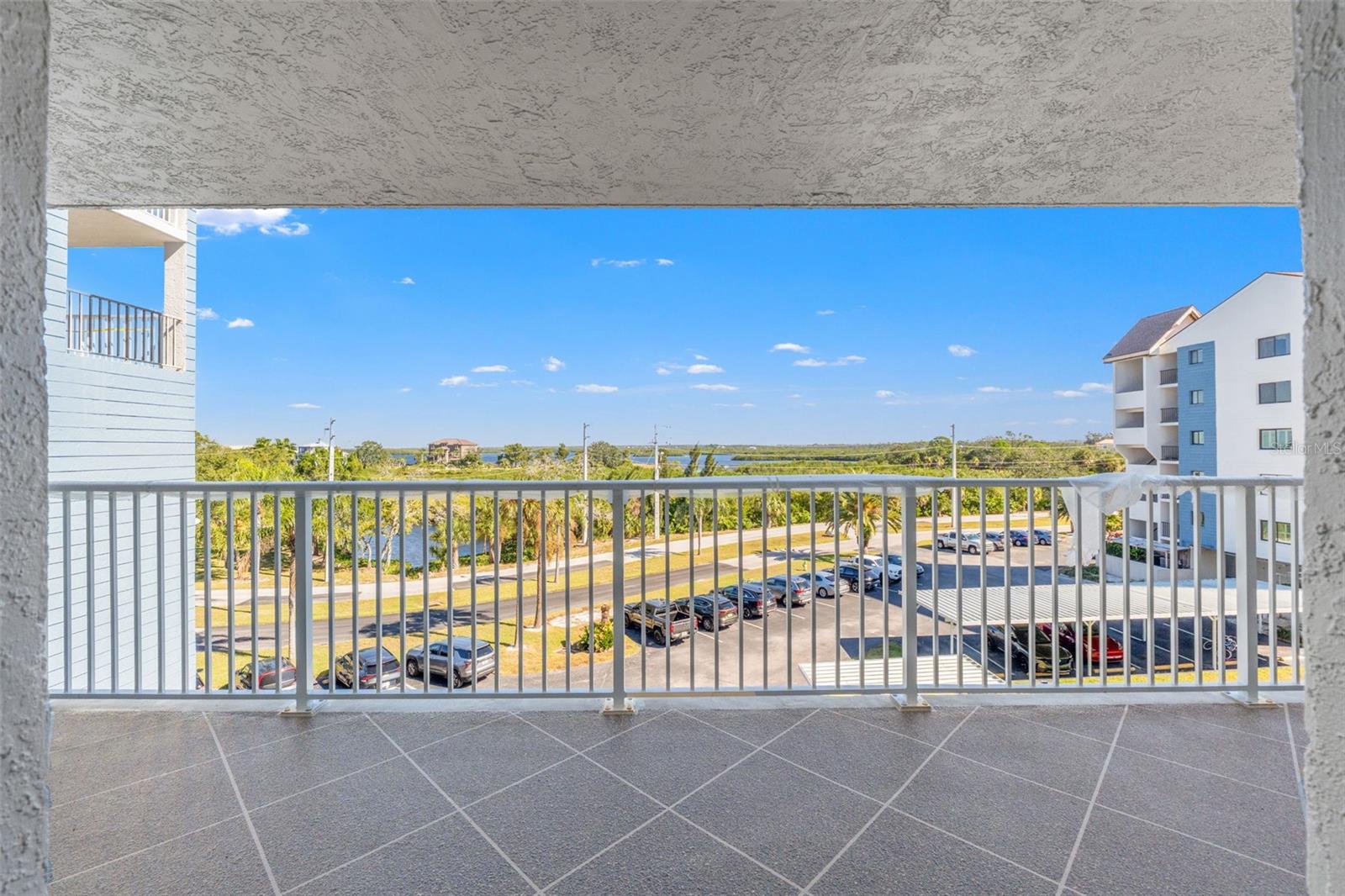 SAND PEBBLE POINTE CONDO 03 - Residential