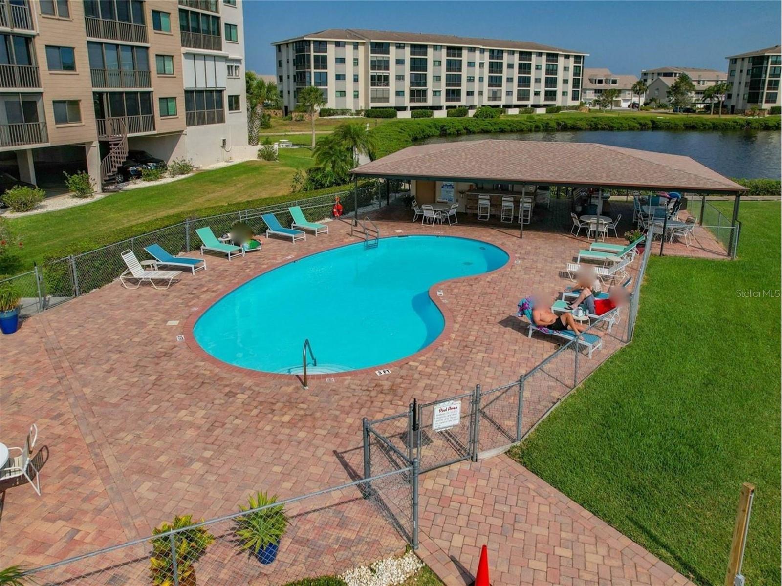 SAND PEBBLE POINTE CONDO 03 - Residential