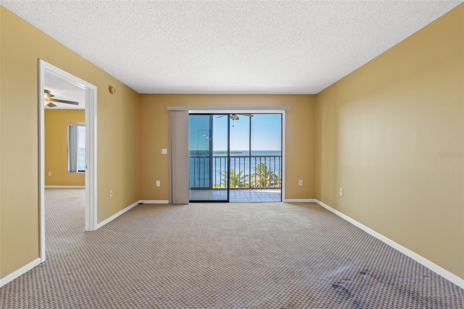 SAND PEBBLE POINTE CONDO 03 - Residential