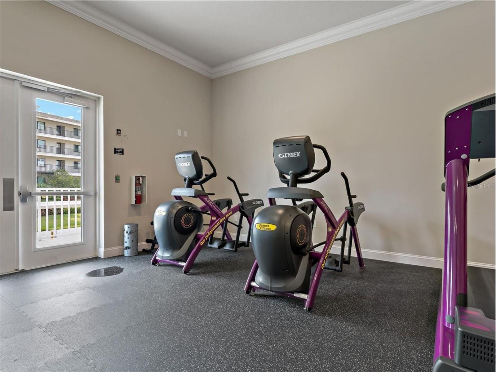 SAND PEBBLE POINTE CONDO 03 - Residential