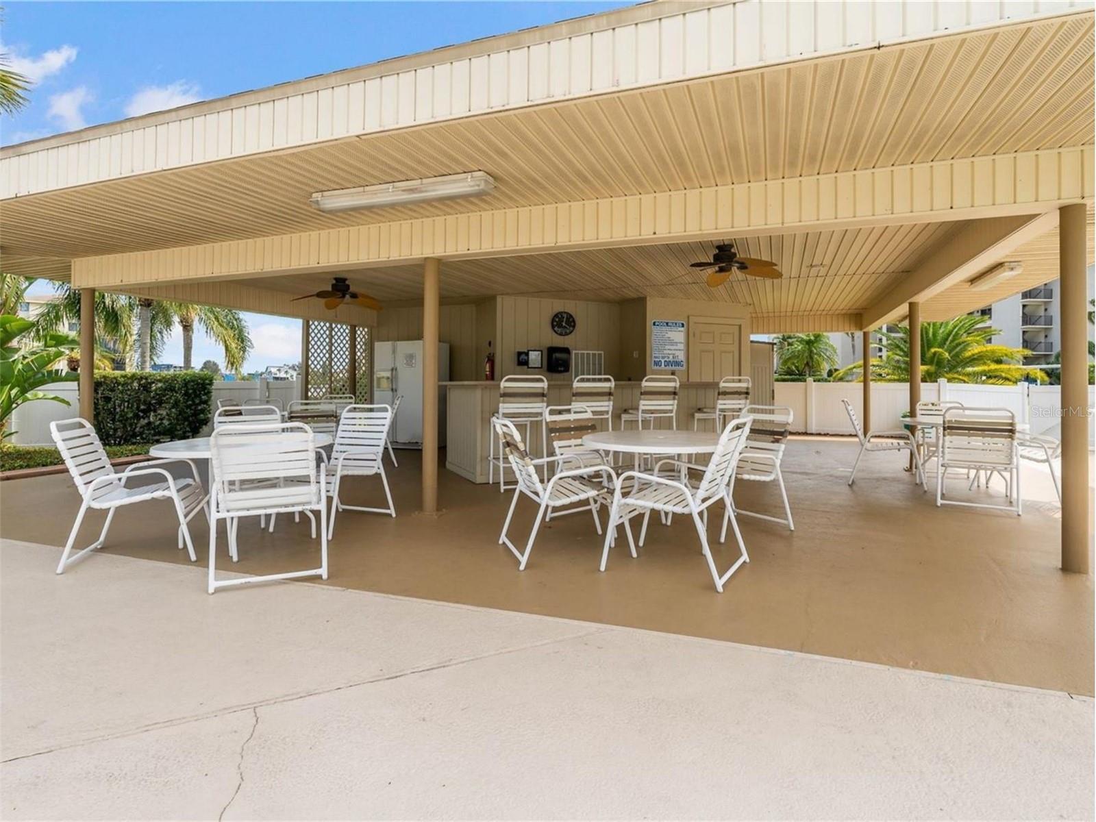 SAND PEBBLE POINTE CONDO 03 - Residential