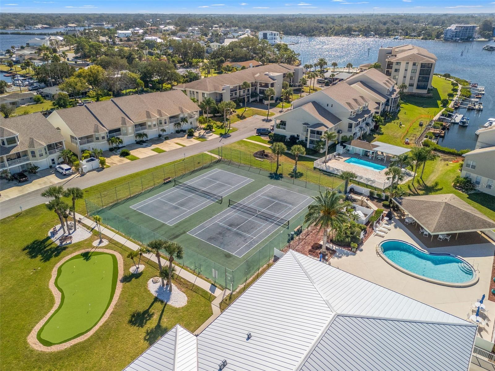 SAND PEBBLE POINTE CONDO 03 - Residential