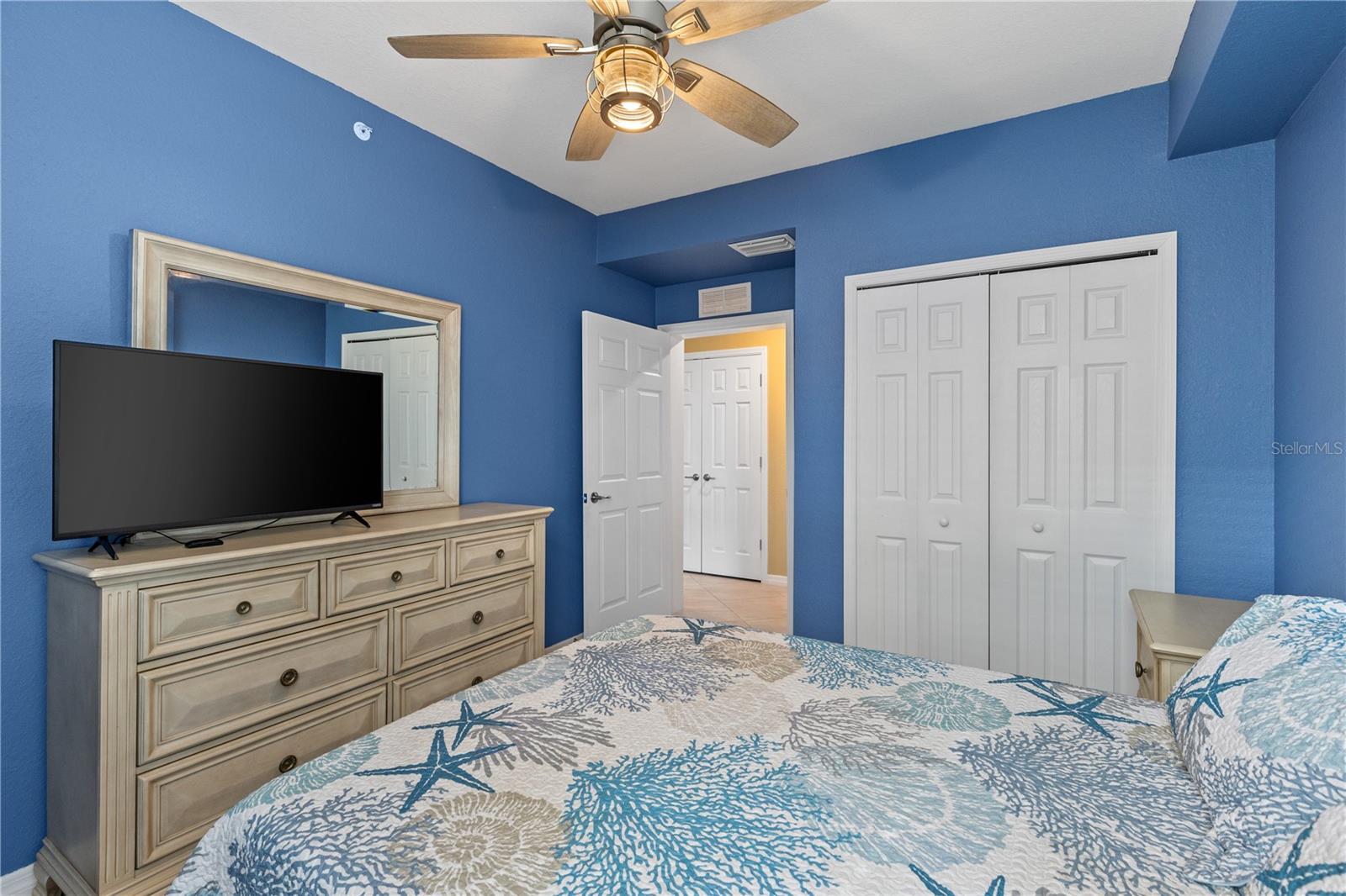 LAKEWOOD NATIONAL - Residential