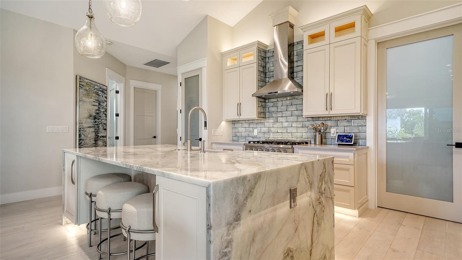 FLORENCE - Residential Lease